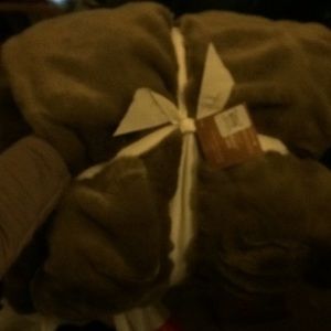 Pottery barn ruched faux fur throw